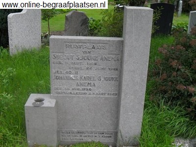 Johannes Anema, gefusilleerd net voor de bevrijding. Johannes Anema, gefusilleerd net voor de bevrijding.