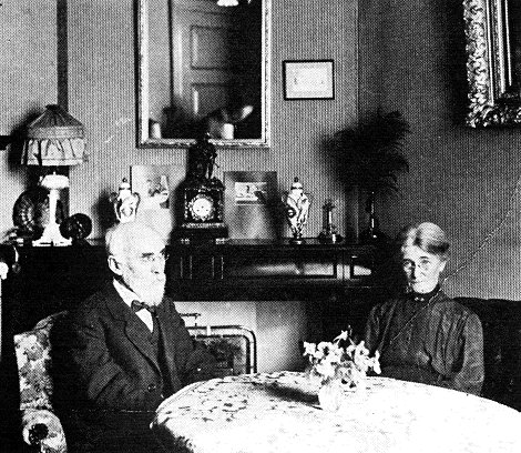 Hendrik Antoon Lorentz kreeg Nobelprijs samen met Pieter Zeeman Hendrik Antoon Lorentz kreeg Nobelprijs samen met Pieter Zeeman